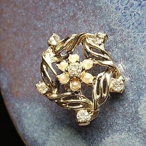 Vintage Gold Floral Brooch with Pearl and Rhinestone Accents